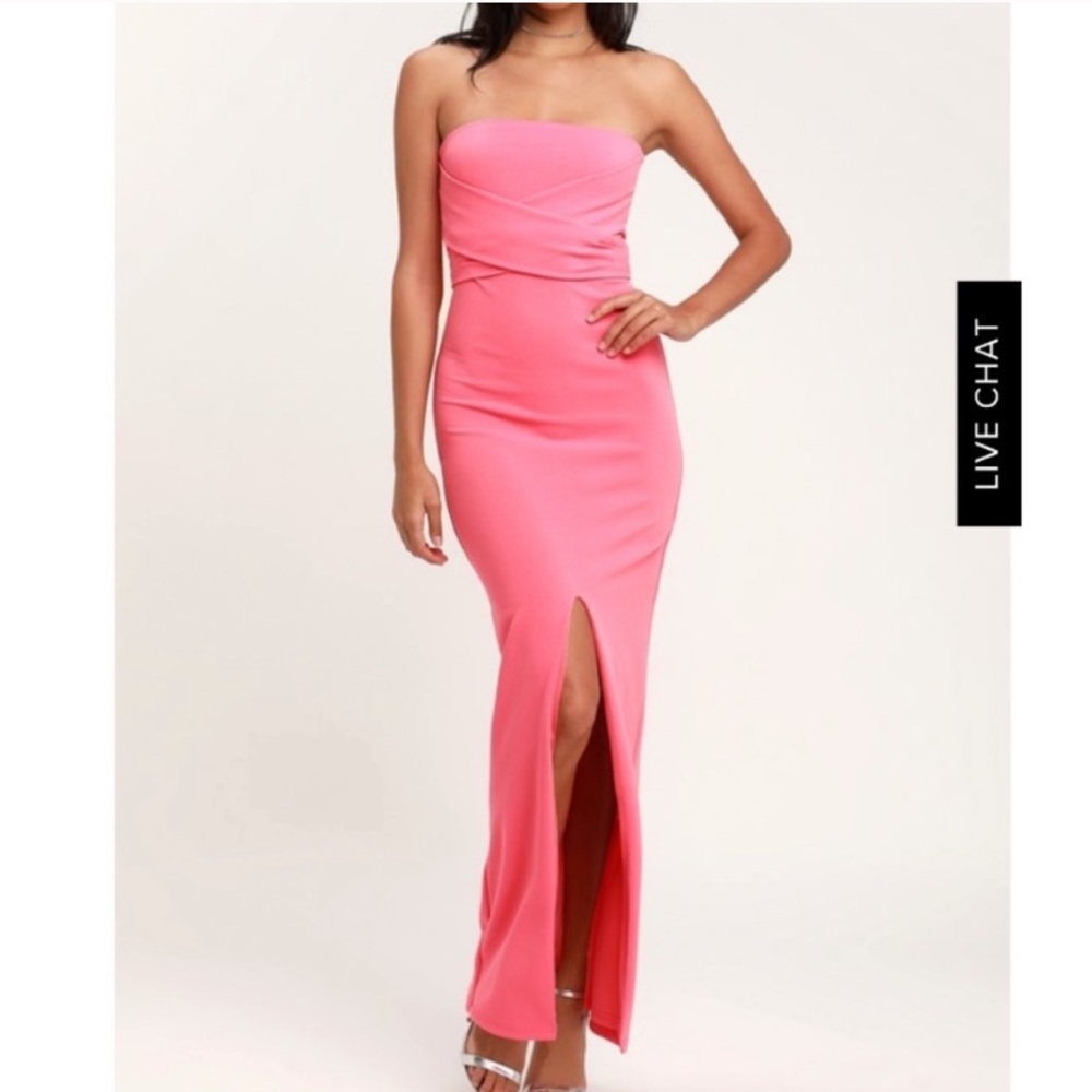 Lulu’s Strapless Dress with Bow Back